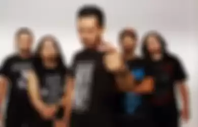 Koil Dead Vertical Siksa Kubur Ramaikan Konser Burgerkill di Senayan