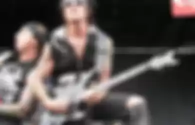 Synyster Gates Avenged Sevenfold Gelar Kontes Berhadiah Kursus Gitar