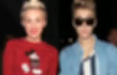 Miley Cyrus Bantah Sedang Dekat dengan Justin Bieber