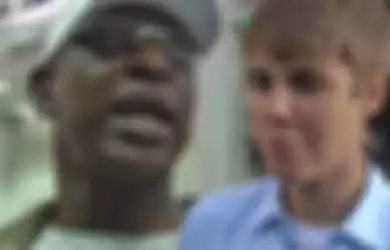 Eric Dickerson Bieber Suka Kebut kebutan