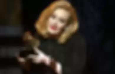 Adele Menang Telak Di Grammy Awards 2012