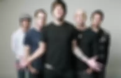Simple Plan Suguhkan Lagu Kolaborasi Dengan Rivers Cuomo Weezer