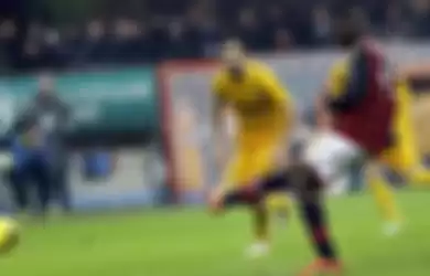 Balotelli Dedikasikan Kemenangan Milan Untuk Seedorf