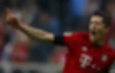 Video Lewandowski Cetak 5 Gol Dalam 9 Menit