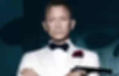 Daniel Craig di Spectre