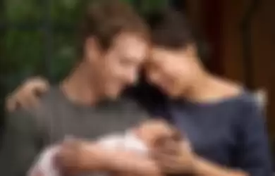 Mark Zuckerberg bersama istri dan anaknya