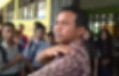 Siswa SMP pukul kepala gurunya pakai balok kayu