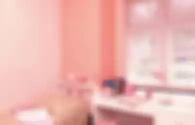 Kamar Si kecil yang ceria dengan Warna Pink