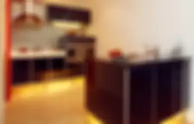 Cara Mengatasi Efek Negatif Warna Hitam Di Dapur Mungil