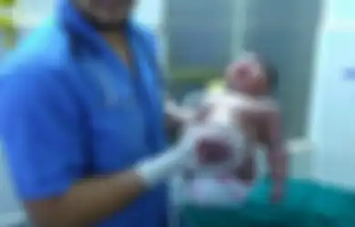 Ibu 19 Tahun Ini Baru Saja Melahirkan Bayi Perempuan Terberat di Dunia Berbobot 6,8 Kg
