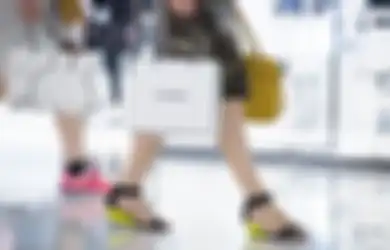 Astaga! Mayoritas Wanita Singapura Habiskan Rp13 Juta Tiap Bulan Untuk Beli Sepatu