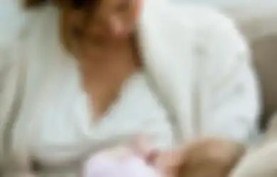 Terhindar Kanker, Salah Satu Manfaat Menyusui bagi Kesehatan Ibu
