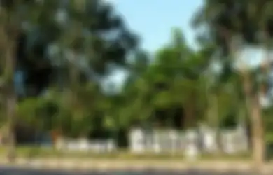 Taman Bungkul, Dulu Kuburan Angker