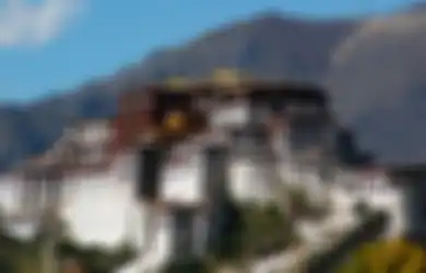 Tibet, Perjalanan Menuju Atap Dunia