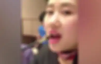 Aksi Pelayan Restoran Menelan Kalajengking Hidup-hidup Menjadi Viral di Internet