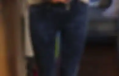 Bocah ini Diskors karena Memakai Celana Jeans yang Pas dengan Tubuhnya
