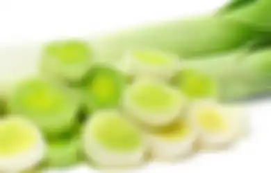 12 Manfaat Kesehatan dari Daun Bawang (1)