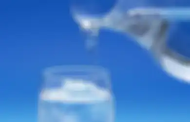 Benarkah Minum Air Es Dapat Membuat Gemuk?