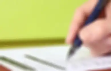Benarkah Perusahaan Punya Hak untuk Menahan Ijazah Karyawannya?