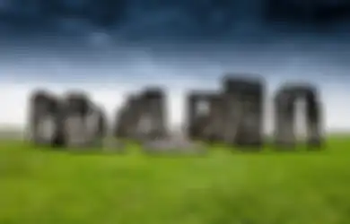 Menyibak Misteri Berdirinya Stonehenge
