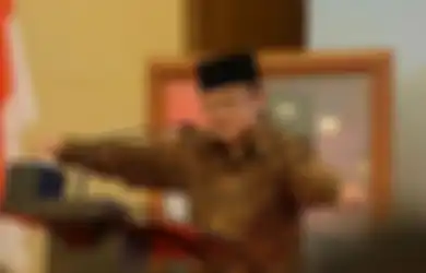 Antara Sanro, Mallogo, Barongko, dan Soeharto, Inilah Kisah Masa Kecil BJ Habibie