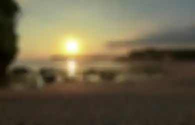 Tak Usah Jauh-Jauh Ke Bali, Keindahan Pantai Indrayanti di Yogyakarta Tak Kalah Memukau 