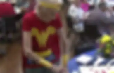 Mary Cotter, Merayakan Ulang Tahun ke-103 dengan Kostum Wonder Woman Lengkap