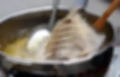 Supaya Minyak Goreng Tidak Tengik