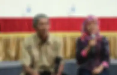 Surat Wiyoto, Petani Penyayang Ayam yang Sukses Menangkarkan Merak (1)