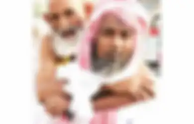 Kisah Inspiratif Mohammed Rasheed Menggendong Ayahnya Selama Ibadah Haji