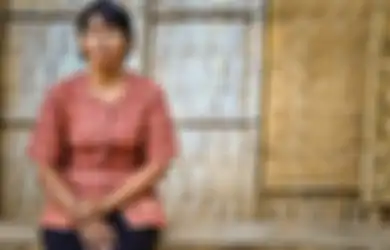Bidan Siti Melawan Kehamilan Dini