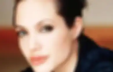 Wanita Ini Jalani 50 Operasi Plastik Demi Menjadi Angelina Jolie, Hasilnya 'Menyeramkan'