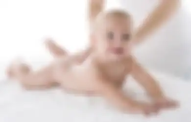 Tak Perlu Panik saat Bayi Cegukan, Ini Cara Efektif Mengatasinya