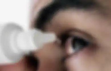 Jangan Asal Pakai Obat Tetes Mata