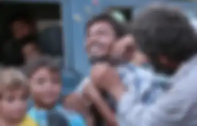Betapa Emosionalnya Warga Kota di Suriah Setelah Bebas dari ISIS