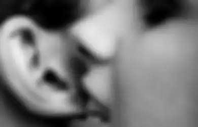 Wanita Wajib Tahu, Inilah Titik-Titik Sensitif pada Tubuh Pria yang Bisa Membuatnya 'Mabuk Kepayang'