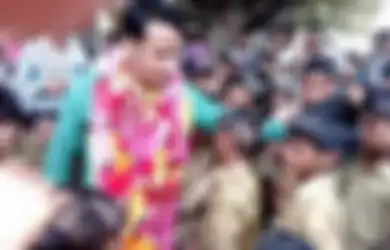 Apa yang Dilakukan Guru di India Ini? Ketika Ia Pindah Seluruh Murid dan Warga Menangisinya