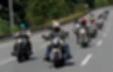 Geng Motor Sikh Berkendara Ribuan Mil demi Menggalang Dana untuk Anak-anak Penyandang Kanker