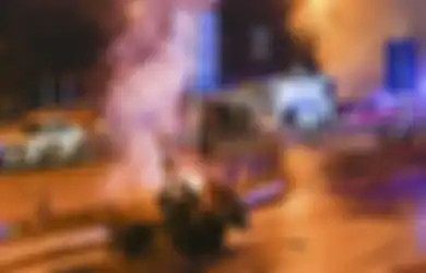 Dua Ledakan Bom Bunuh Diri Tewaskan 13 Orang