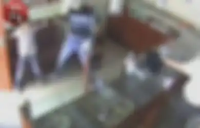 Masih 12 Tahun, Bocah Ini Sudah Berhasil Gagalkan Perampokan Sebuah Toko Perhiasan di Turki
