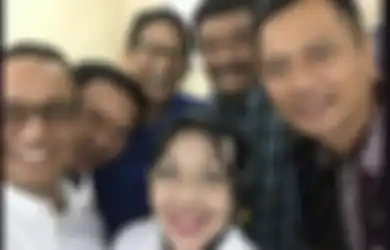 Kisah Foto 'Wefie' Pasangan Bakal Calon Gubernur dan Wakil Gubernur DKI Jakarta