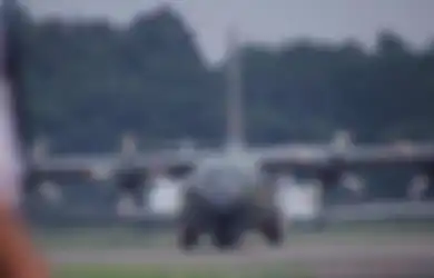 Kisah Pendaratan Pesawat Tanpa Roda Seperti yang Dialami Hercules C-130 di Halim