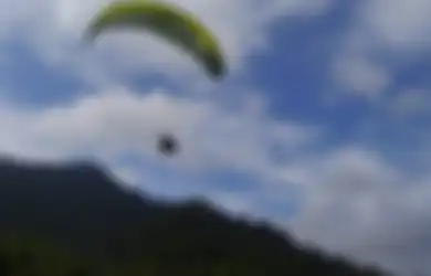Jangan Salah Paham, Terjun Payung Tak Sama dengan Paralayang