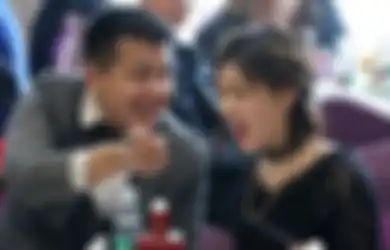 Hanya karena Cinta, Gadis Cantik Rusia Ini Sudi Nikahi Pekerja Tambang Miskin Asal China