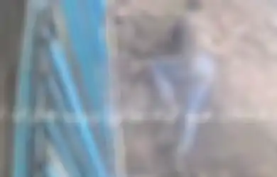 Buang Puntung Rokok ke Dalam Lubang Jalan, Pria Ini Nyaris Mati Konyol Terkena Ledakan