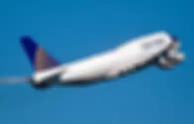 Calon Pasangan Suami-Istri Ini Diusir dari United Airlines Tanpa Alasan yang Jelas, kok Bisa?