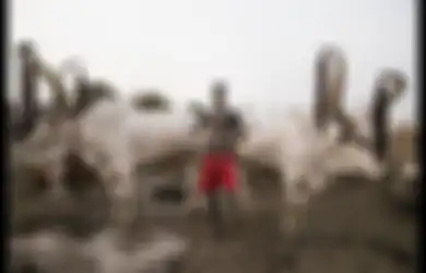 Kelewat Sangar! Suku Mundari di Sudan Selatan Menjaga Sapinya dari Maling dengan AK-47, Bukan dengan Cambuk Tradisional