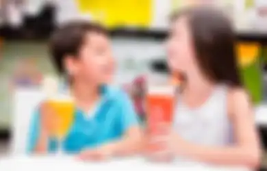 Bukannya Menyehatkan, Jus Buah Justru Dianggap Bisa Bikin Anak Jadi Gemuk?