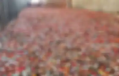 Bottle Cap Alley, Jalanan Unik yang Ditutupi Jutaan Tutup Botol