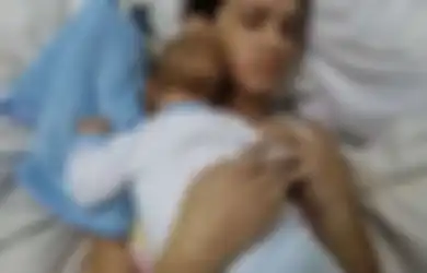 Berkat Sang Bayi, Ibu Ini Bisa Terbangun dari Koma yang Dialaminya. Caranya Benar-benar Mengharukan!